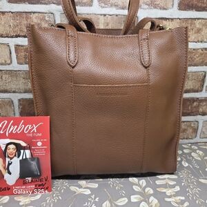 Portland Leather Large Lola N/S Zipper Crossbody Mondelo Brandy